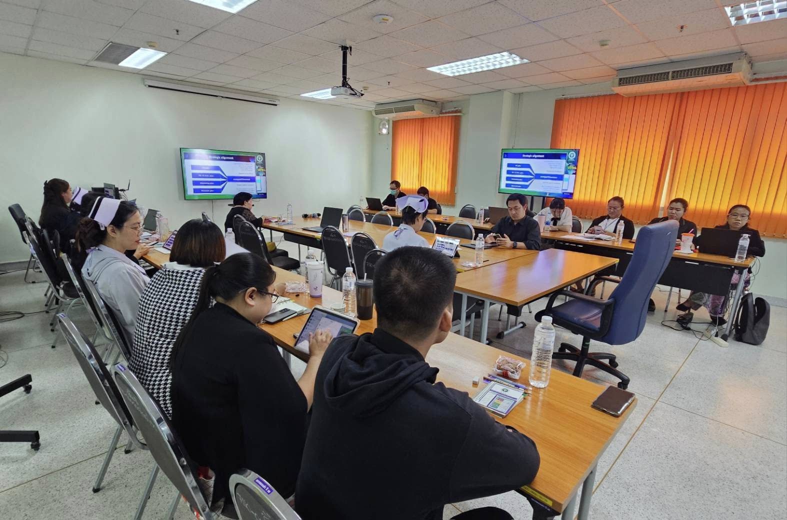 การประชุมชี้แจงแนวทางการจัดทำคำรับรองการปฏิบัติราชการของหน่วยงานในสังกัดกรมการแพทย์ ประจำปีงบประมาณ พ.ศ. 2569