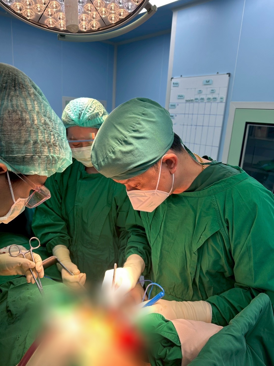 โครงการสอนและสาธิต (Coaching) การผ่าตัดเต้านมแบบสงวนเต้านม (Breast Conserving Surgery: BCS) และการผ่าตัดสร้างเสริมเต้านม (Breast Reconstruction) ประจำ...