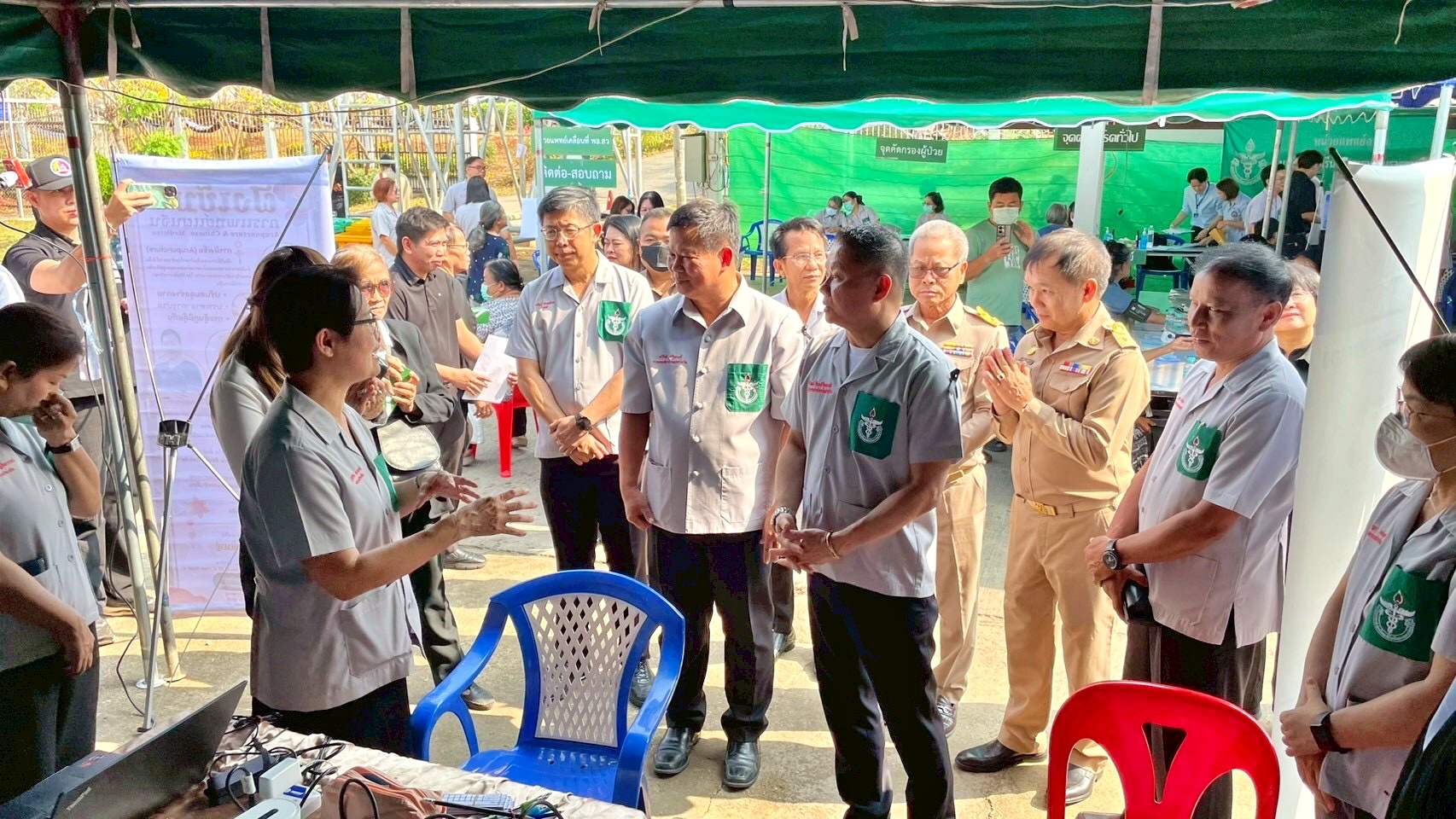 กิจกรรมถ่ายทอดความรู้เรื่องมะเร็งลำไส้ใหญ่และลำไส้ตรง พร้อมทั้งมีการตรวจคัดกรองไวรัสตับอักเสบบีและซี และตรวจคัดกรองมะเร็งปากมดลูกโดยการเก็บสิ่งส่งตรวจ...