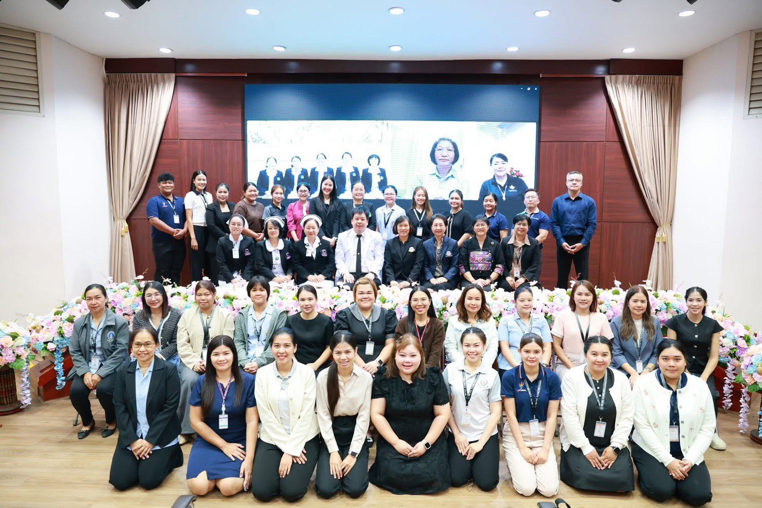 โรงพยาบาลมะเร็งลำปาง เข้าร่วมพิธีเปิดการอบรมและกล่าวต้อนรับ ผู้เข้าอบรมหลักสูตรการพยาบาลเฉพาะทางสาขา การพยาบาลผู้ป่วยแบบประคับประคอง รุ่นที่ 7 (หลักสู...